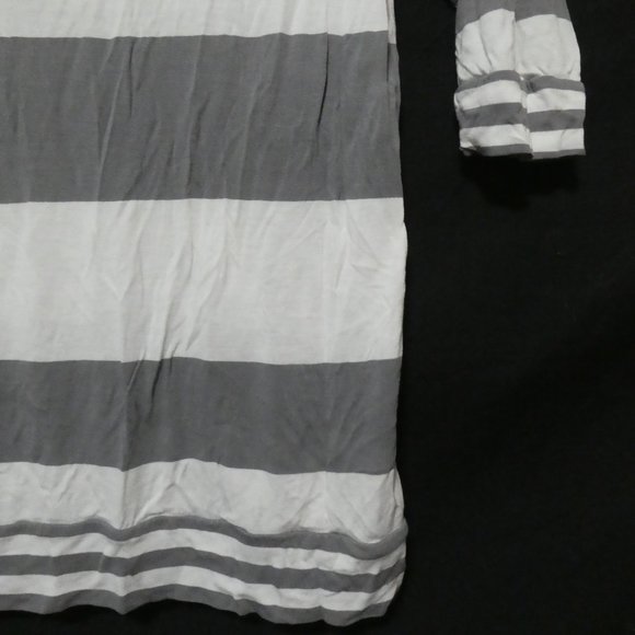 OLD NAVY | small | Striped 3/4 Sleeve Shirt | GUC - Picture 12 of 12